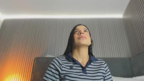 emelie_89 online show from December 5, 11:33 am