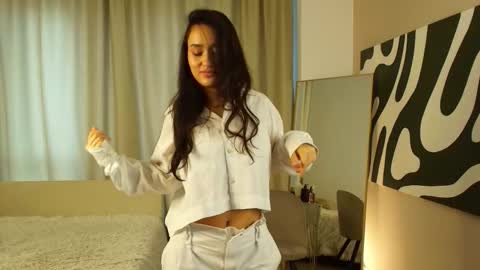 Adel online show from November 1, 8:29 am