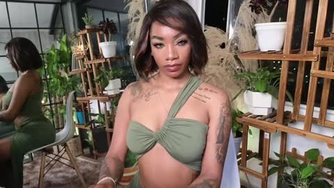 anyelii  online show from December 13, 1:26 am