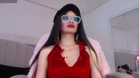 Danna online show from November 21, 3:41 am