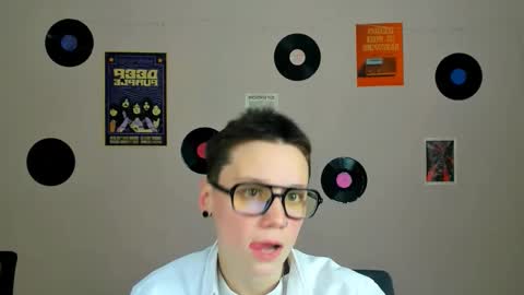 emi_fade online show from February 3, 9:47 am