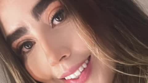 emi_royse online show from May 12, 4:57 pm