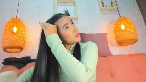 Emily online show from November 24, 12:07 pm