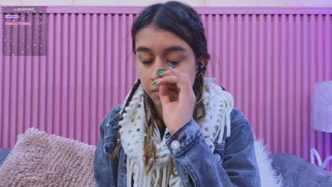 Emily online show from December 7, 11:51 am