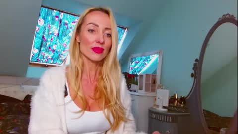 Emila online show from March 23, 10:43 am