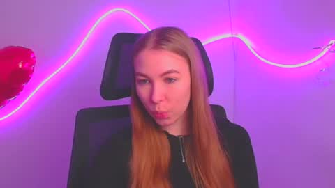 Emilia online show from March 11, 6:08 am