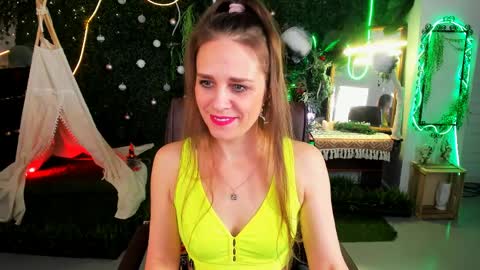 Emilia Bedy online show from March 25, 9:45 am