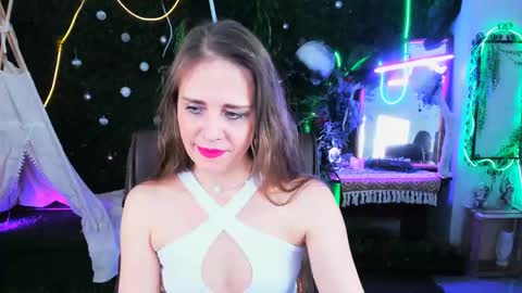 Emilia Bedy online show from March 14, 9:10 am