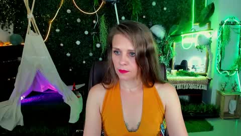 Emilia Bedy online show from May 27, 9:06 am