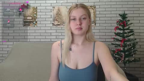 Amili online show from January 25, 8:00 am