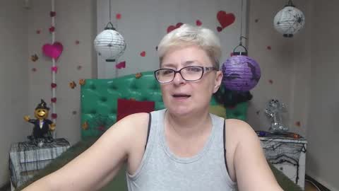 EmiliaGree online show from November 12, 7:12 pm