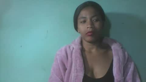 emilie2388 online show from October 8, 12:59 am