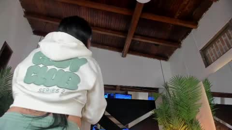 Emily  online show from April 14, 10:59 am