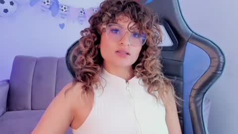 Emily online show from July 14, 10:21 am
