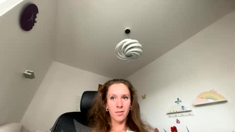 Snapshot of emily_in_parisss chatting on October 1, 2:22 pm Emily  online show from October 1, 2:22 pm