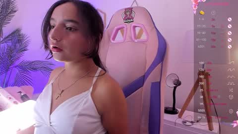 mily online show from February 21, 2:12 am