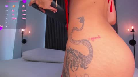 emily_kovac online show from October 1, 11:48 am