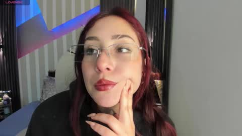 Emily online show from December 17, 3:05 pm