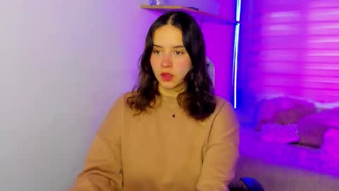 emily_lindey online show from November 25, 11:34 am