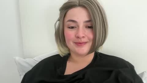 emily_morning_dew online show from April 22, 6:43 am