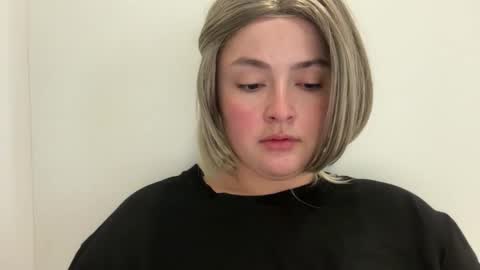 emily_morning_dew online show from April 20, 6:05 am