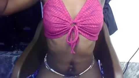 emily_pussy19 online show from May 7, 6:39 am
