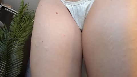 emily_relishh online show from February 17, 5:07 am