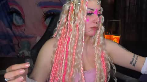 Snapshot of emily_salvatore chatting on September 25, 5:33 pm emily_salvatore online show from September 25, 5:33 pm