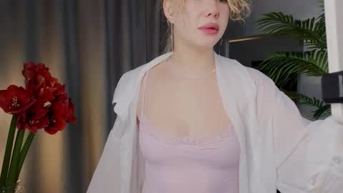 emily shepard online show from December 3, 2:36 am