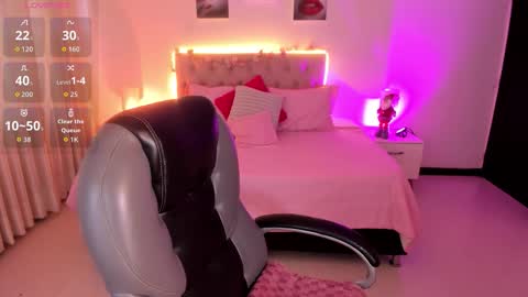 emily_warren__ online show from December 20, 8:02 pm