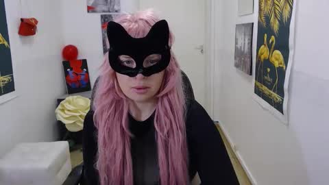 Emily online show from February 4, 5:21 am