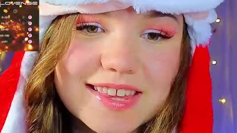 artist Emily online show from December 27, 10:26 pm