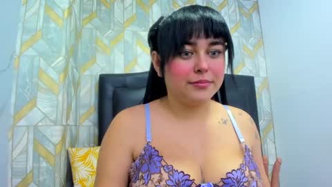Snapshot of emilybrown21x chatting on October 4, 1:55 am emilybrown21x online show from October 4, 1:55 am
