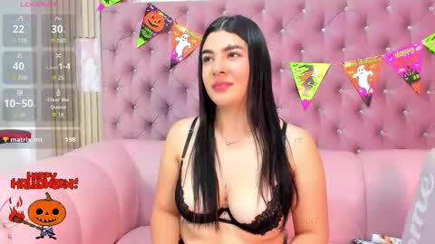 Snapshot of emilycastro_ chatting on October 30, 3:57 pm Emily online show from October 30, 3:57 pm