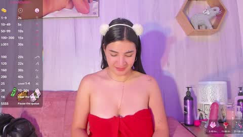 Snapshot of emilycastro_ chatting on January 27, 9:11 pm Emily online show from January 27, 9:11 pm