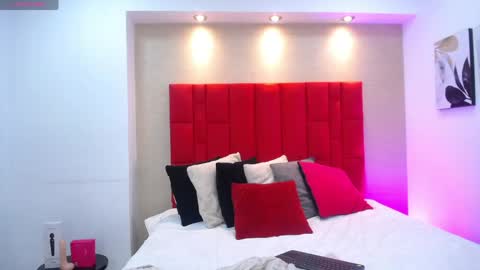 EMILY  online show from April 16, 9:39 pm