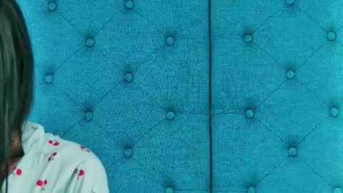 Emily online show from February 5, 9:29 pm