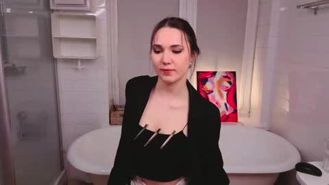 Emily online show from December 4, 5:14 pm