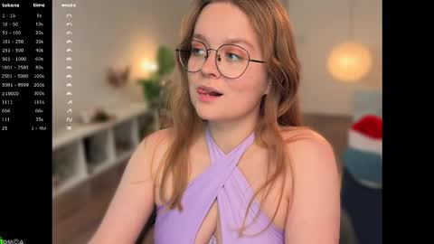 Emily  online show from December 22, 1:25 pm