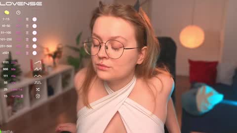 Snapshot of emilyforelsket chatting on January 22, 12:38 pm Emily online show from January 22, 12:38 pm