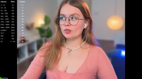 Emily  online show from February 3, 12:43 pm