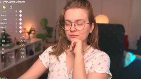 Snapshot of emilyforelsket chatting on January 12, 12:12 pm Emily online show from January 12, 12:12 pm