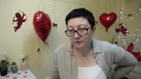 Emily online show from February 3, 6:45 pm