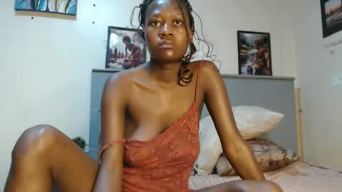 Emilly online show from February 16, 5:37 pm