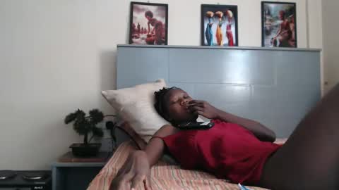 Emilly online show from February 19, 7:39 am