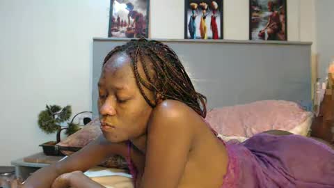 Emilly online show from March 6, 8:37 pm