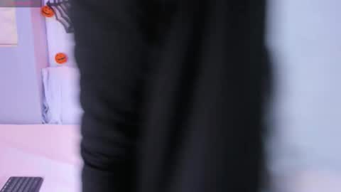 EMILY online show from October 24, 7:43 pm