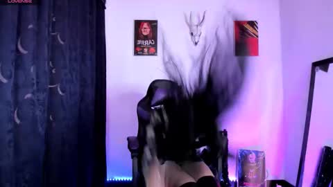  Emily Support me to have 100 likes plx online show from October 29, 9:17 pm