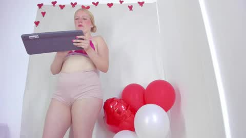 Summer 3 online show from February 15, 2:37 am