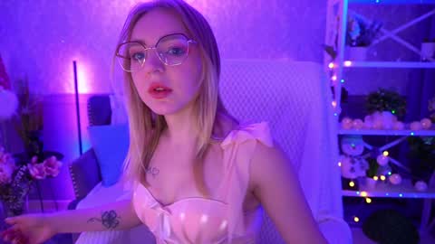  MY NAME IS Emily WELCOME EVERYONE I WILL BE HAPPY TO GIVE YOU WHAT YOU HAVE DREAMED OF FOR SO LONG online show from January 25, 9:46 pm